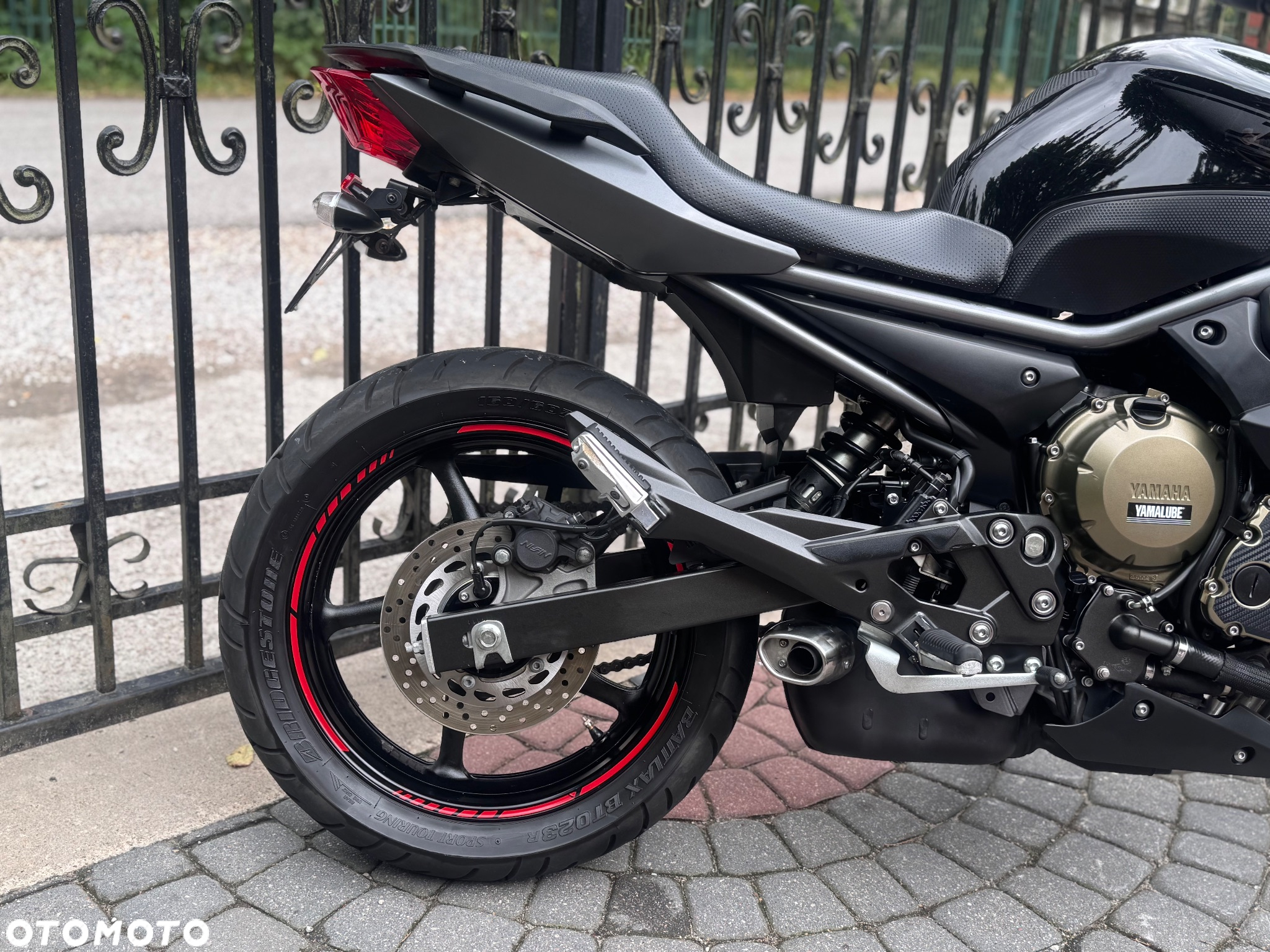 Yamaha XJ - 9