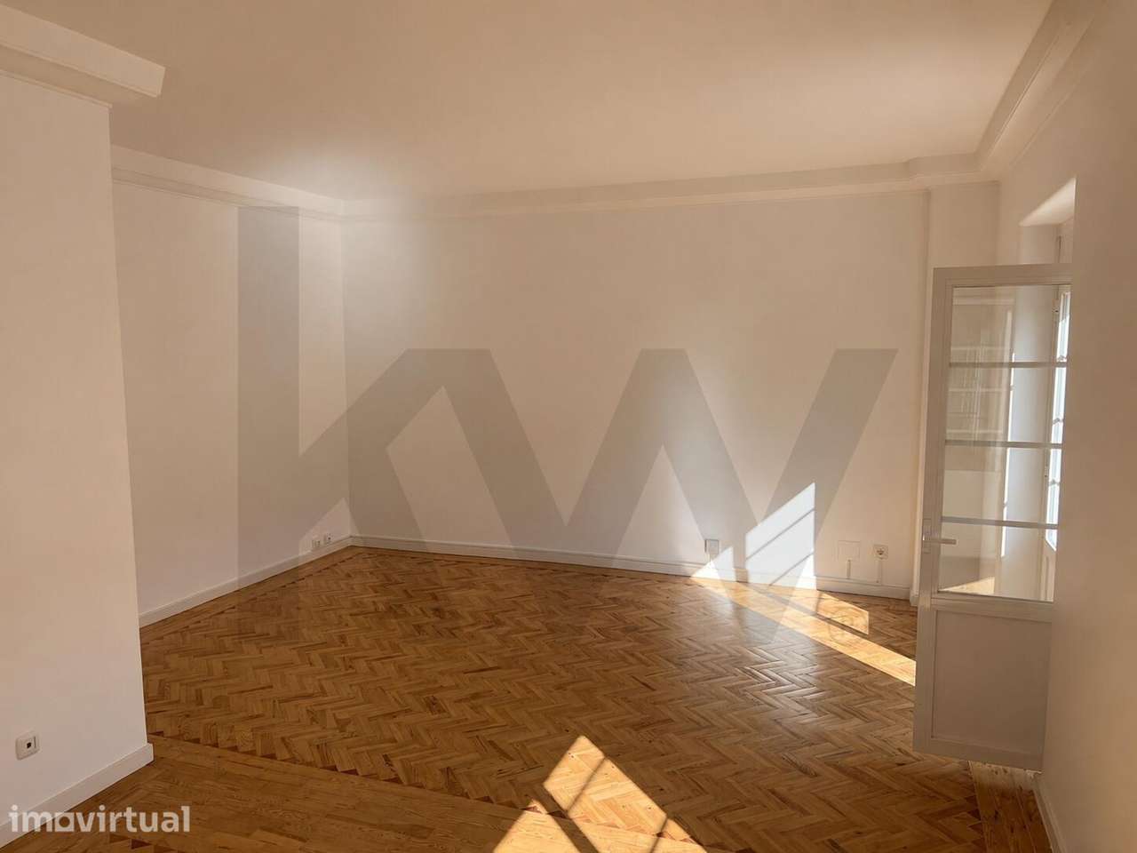 Apartamento T3 nas Avenidas Novas - Grande imagem: 2/31