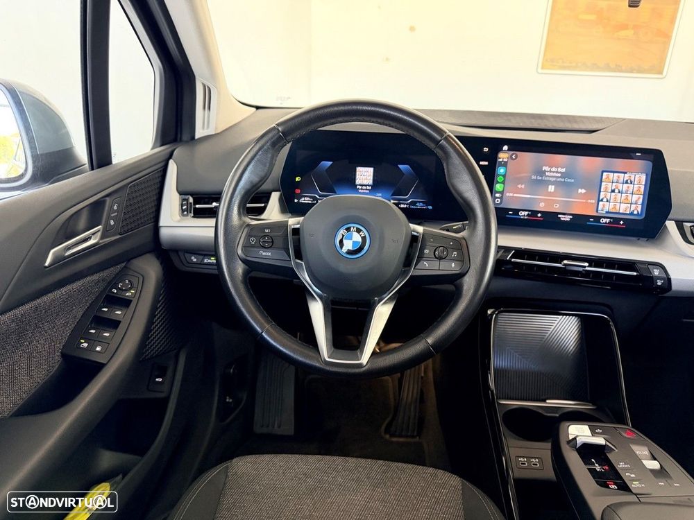 BMW 225xe Active Tourer e xDrive Edição Optimized - 29