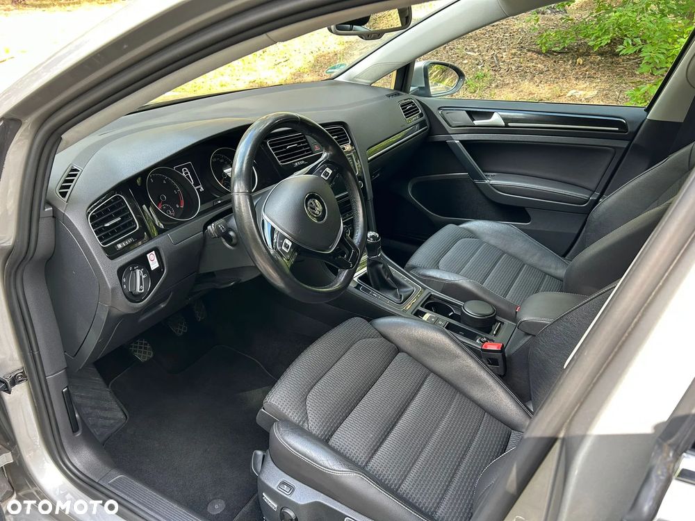 Volkswagen Golf Variant 2.0 TDI BlueMotion Technology Highline - 11