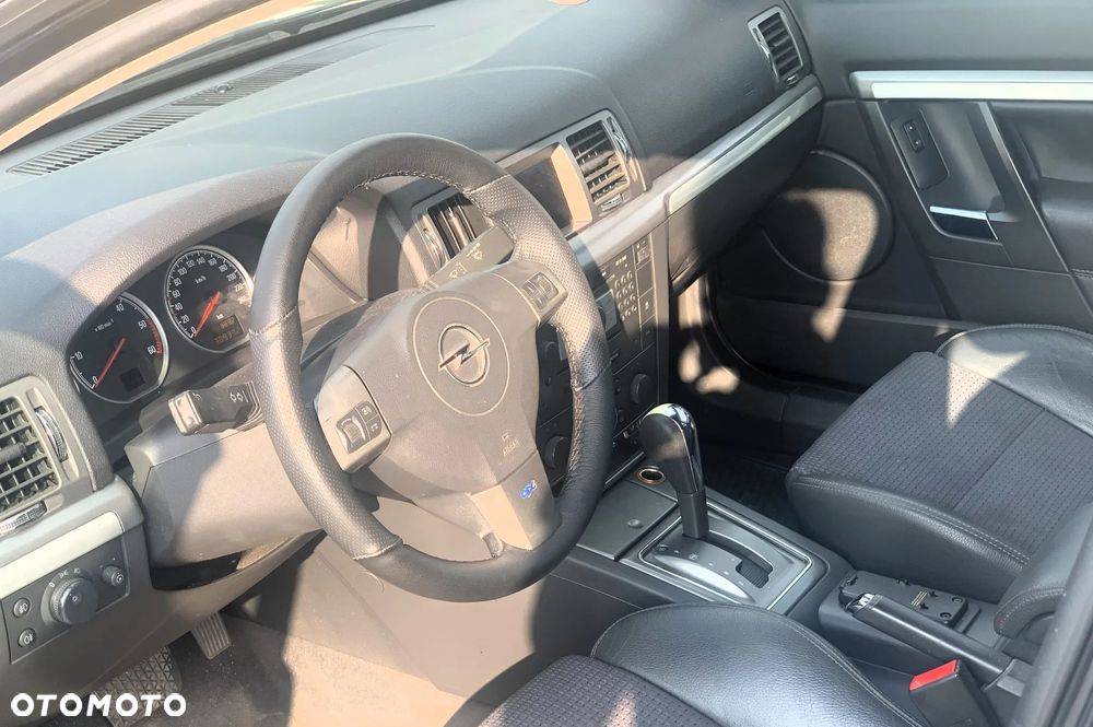 Opel Vectra 1.9 CDTI Sport / GTS ActiveSelect - 9