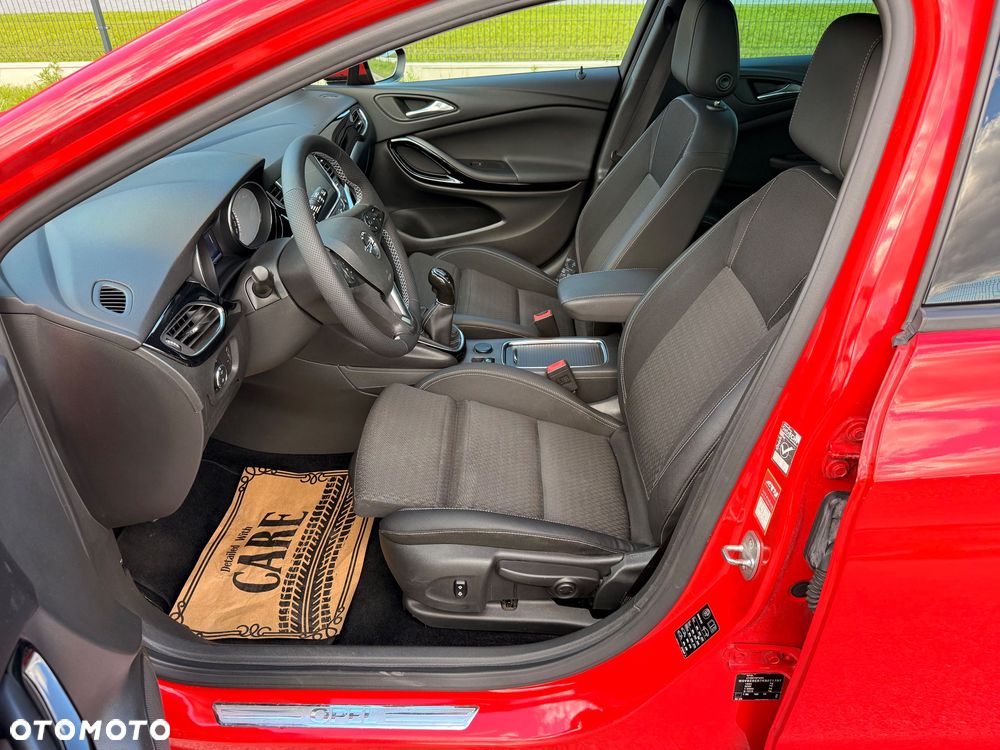 Opel Astra 1.4 Turbo Innovation - 22