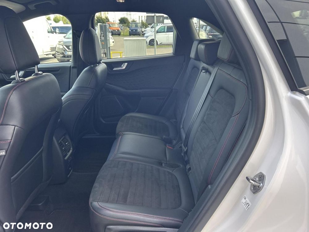 Ford Kuga - 16