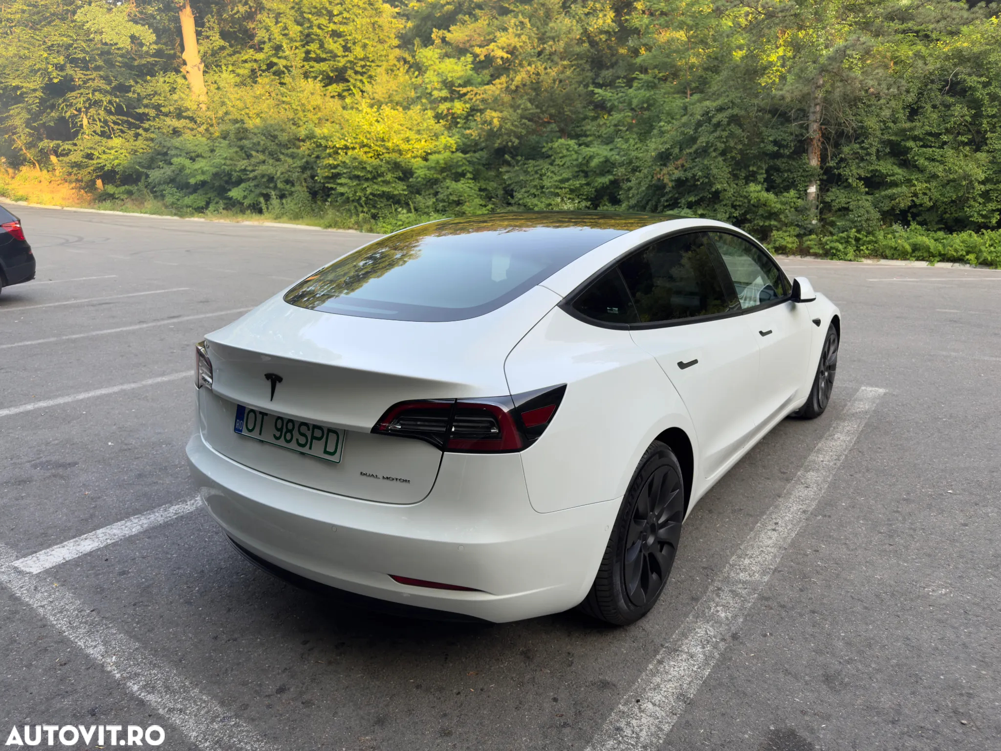 Tesla Model 3 Long Range - 4