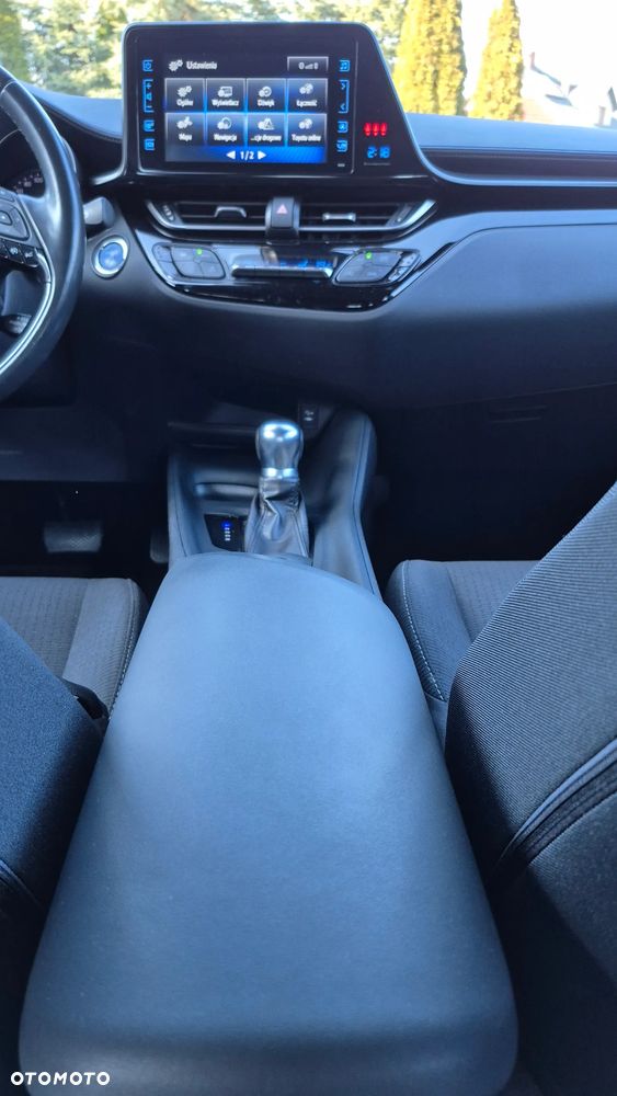 Toyota C-HR Flow - 30