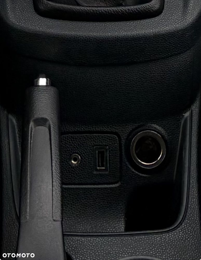 Ford Fiesta - 18