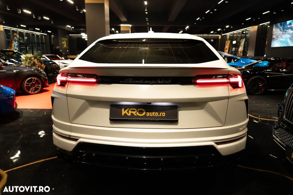Lamborghini URUS - 13