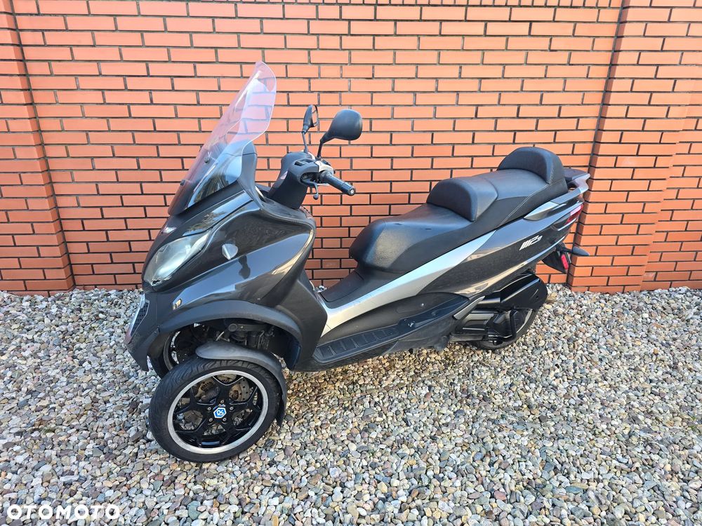Piaggio MP-3 - 4
