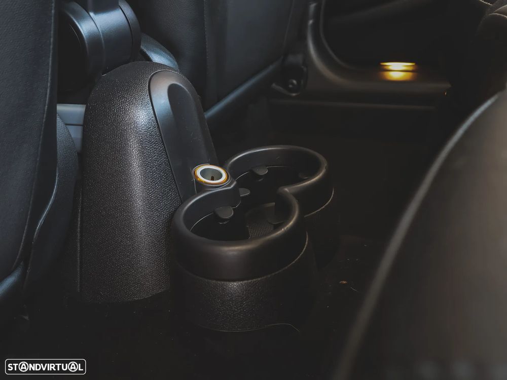 MINI Countryman Cooper D - 24