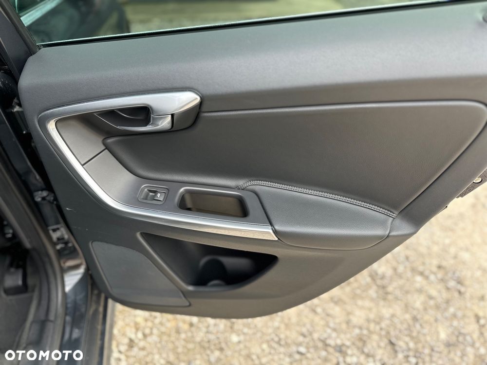 Volvo XC 60 - 31