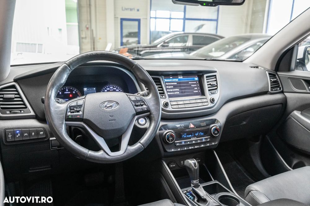 Hyundai Tucson blue 2.0 CRDi 4WD Aut. Premium - 28