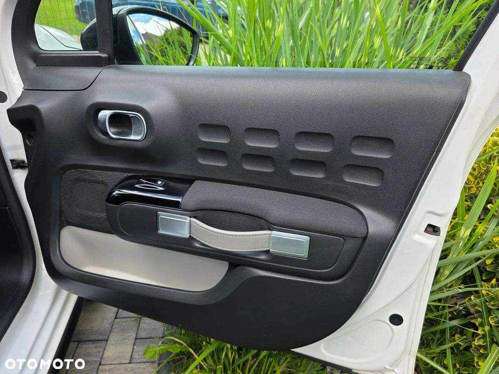 Citroën C3 1.2 PureTech Shine - 27
