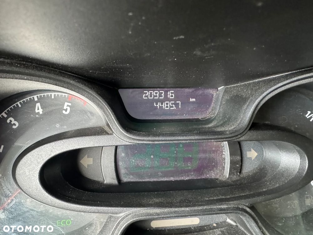 Opel Vivaro - 13