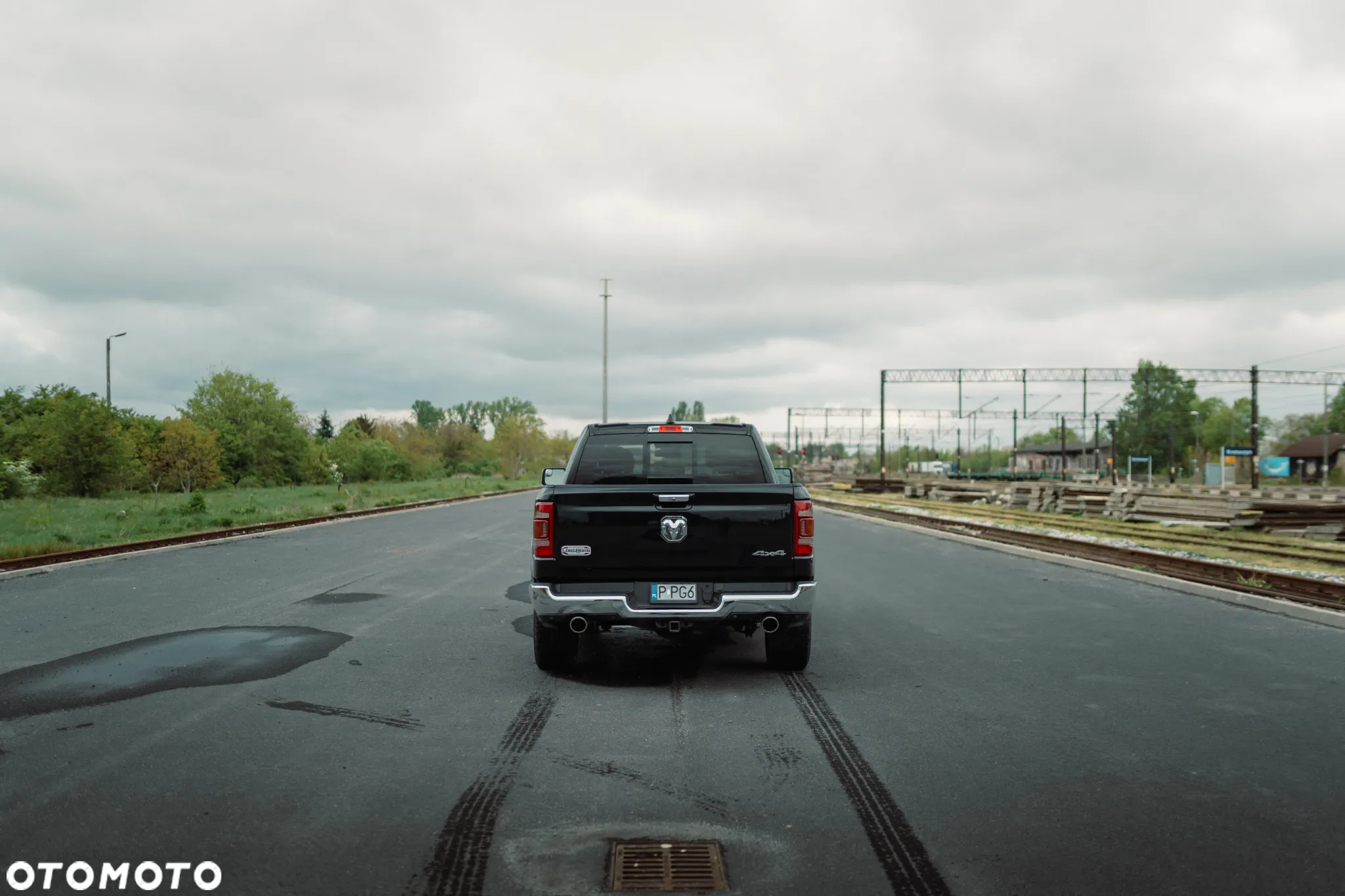 RAM 1500 5.7 Crew Cab Longbed Longhorn Chrome - 12
