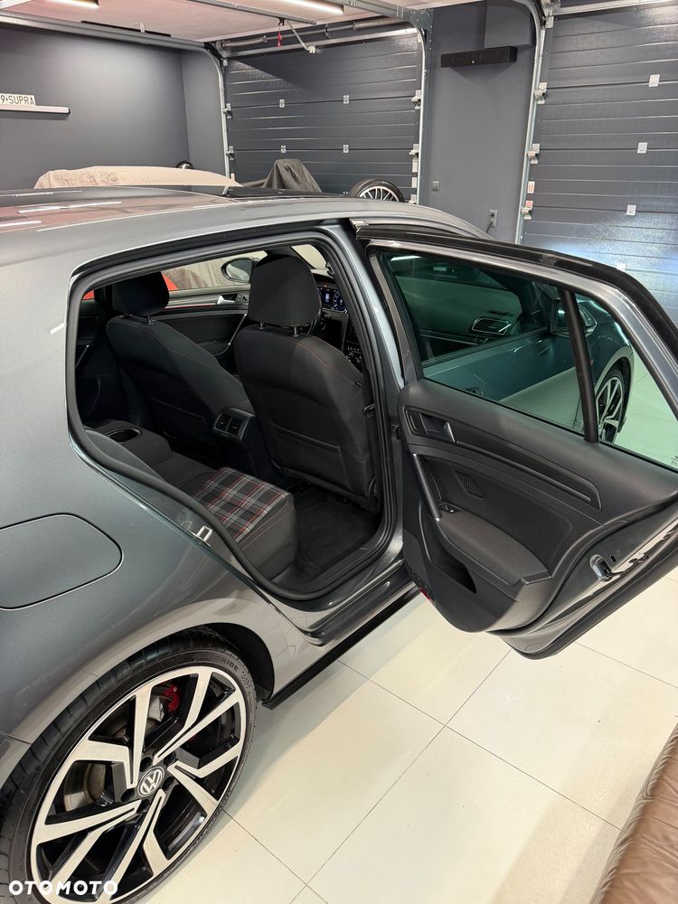 Volkswagen Golf GTI (BlueMotion Technology) DSG - 29