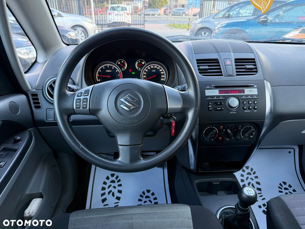 Suzuki SX4 - 4