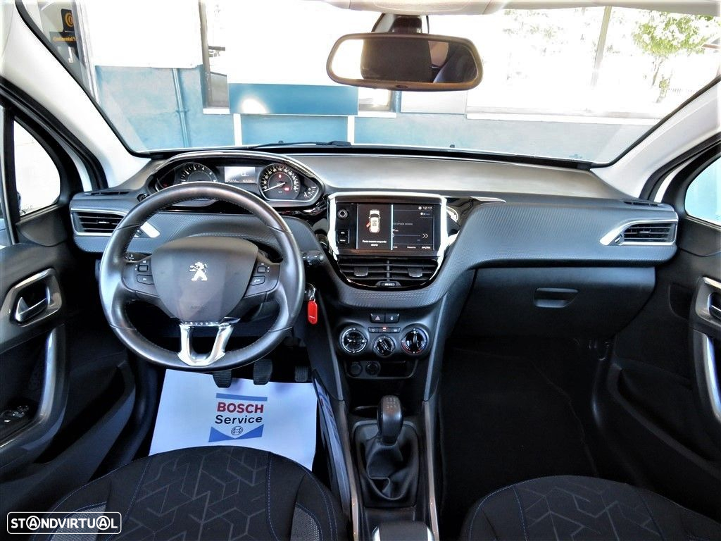Peugeot 2008 1.2 PureTech Style - 2