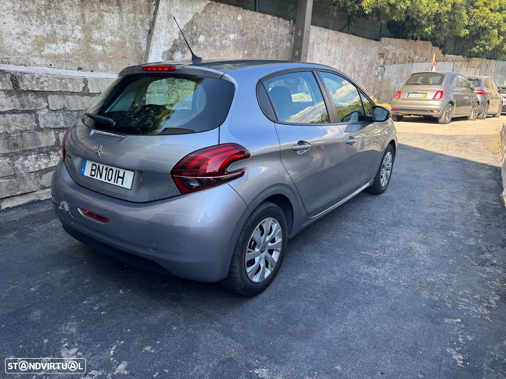 Peugeot 208 1.2 PureTech Active - 6