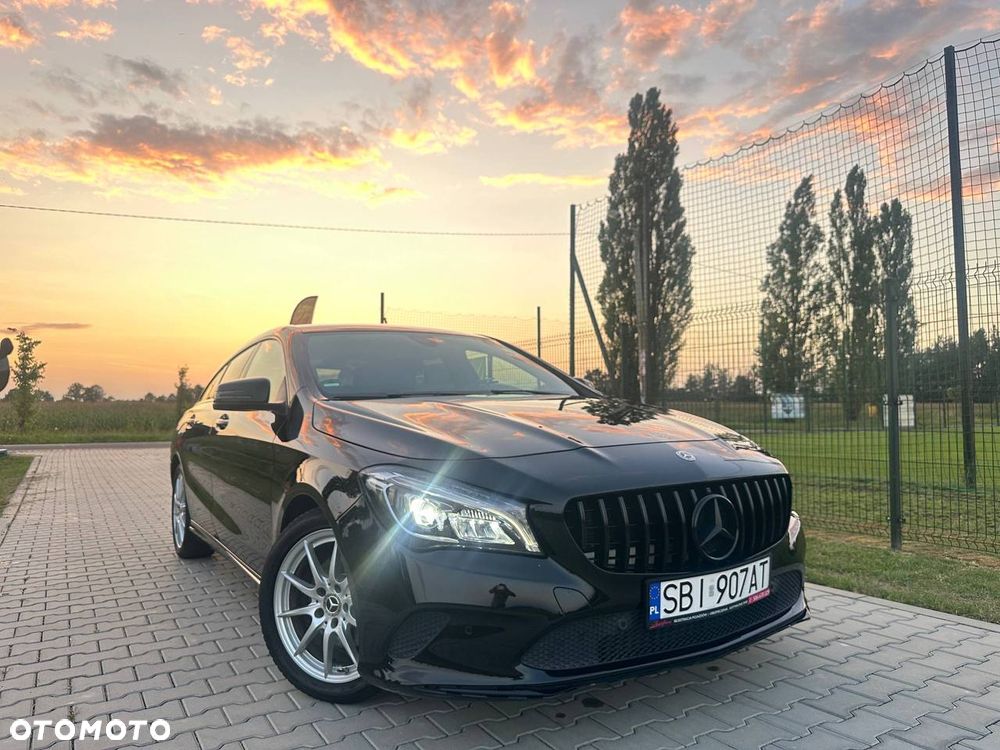 Mercedes-Benz CLA 180 7G-DCT Edition 1 - 12