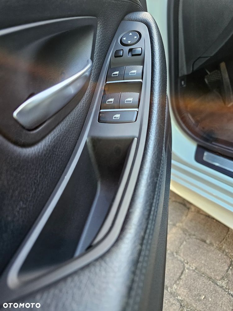 BMW Seria 5 535i xDrive - 34