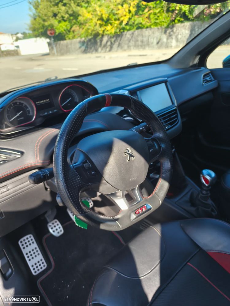 Peugeot 208 THP STOP & START GTi - 10