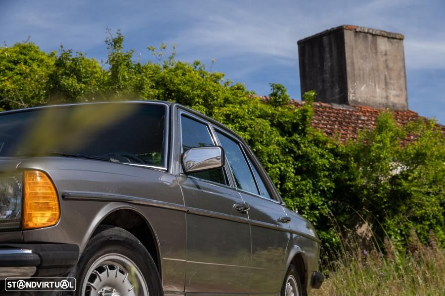 Mercedes-Benz 300 - 13
