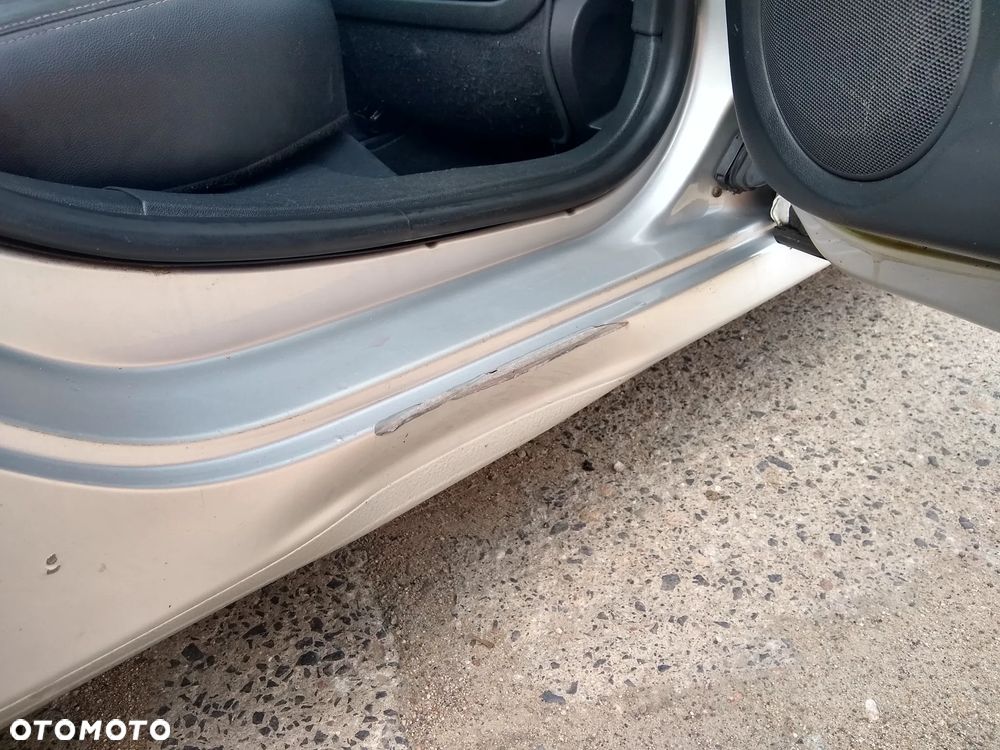 Renault Laguna 2.0 DCi FAP GT - 17