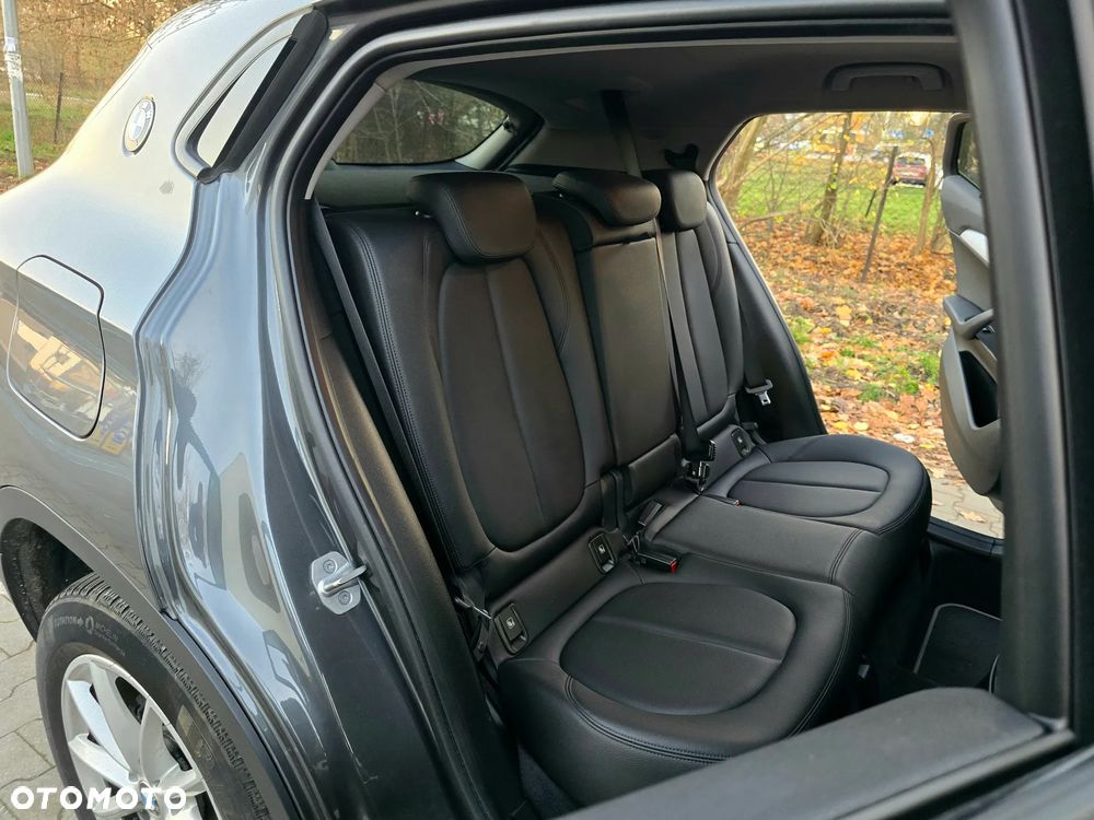 BMW X2 sDrive18d - 18