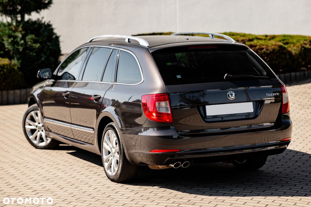 Skoda Superb 2.0 TDI Comfort DSG - 10