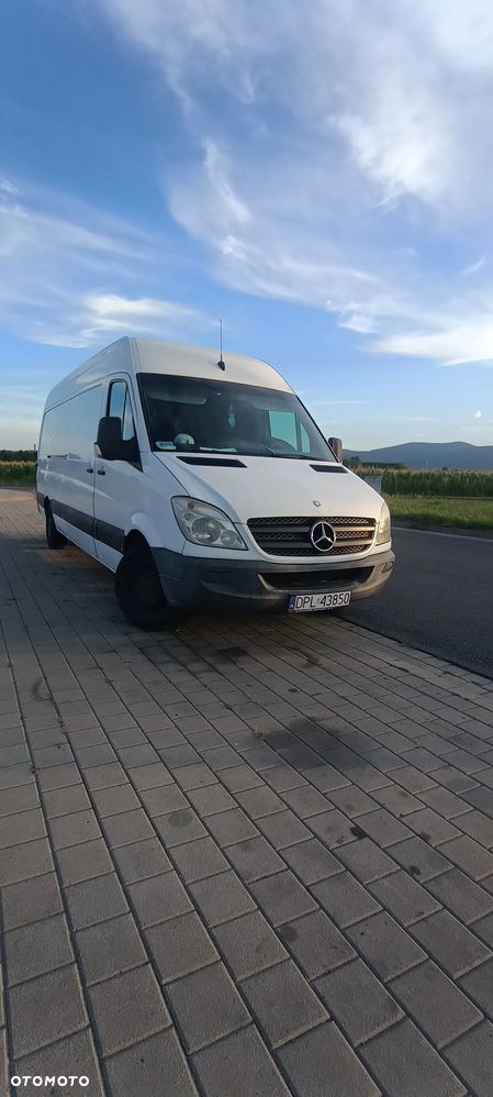 Mercedes-Benz Sprinter - 1