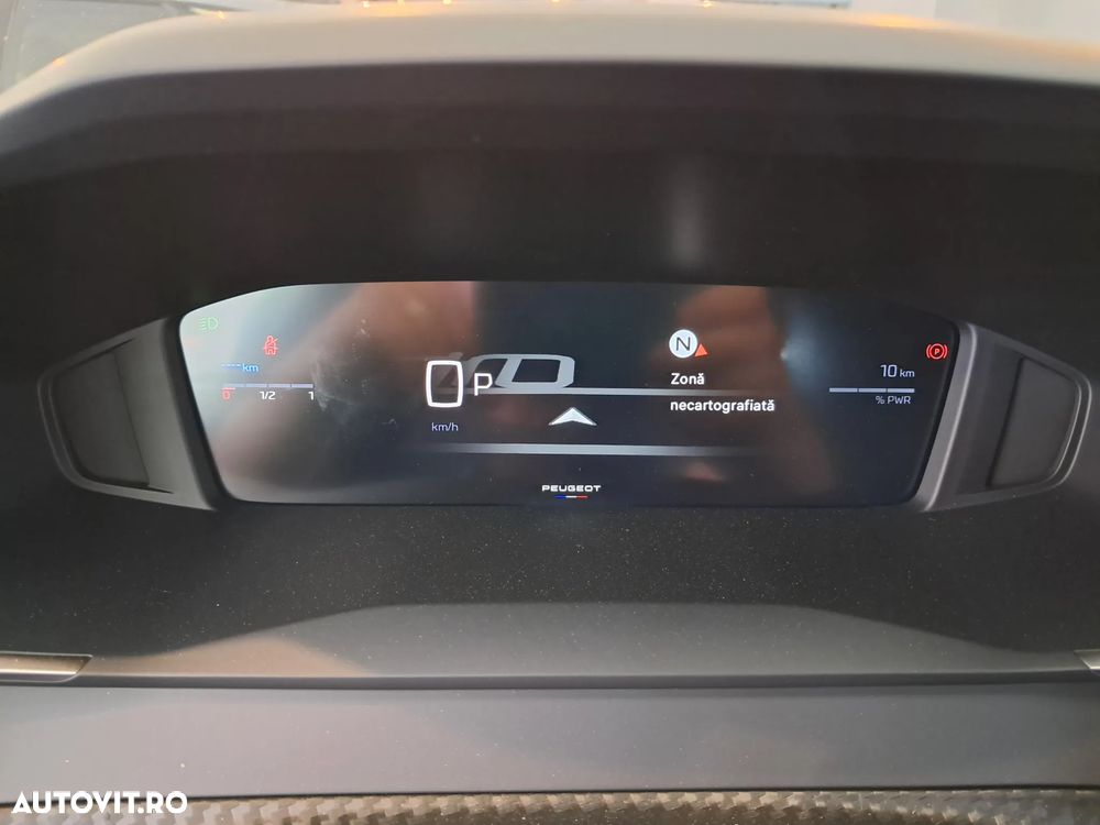 Peugeot 2008 Hybrid 145 e-DSC Allure - 12