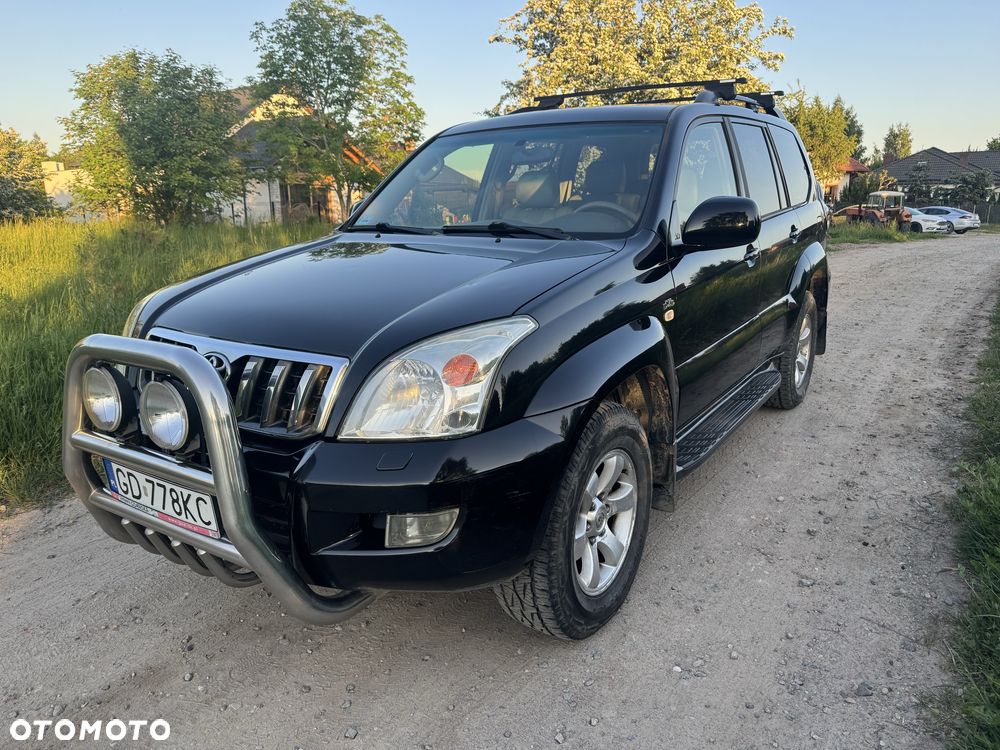 Toyota Land Cruiser - 1