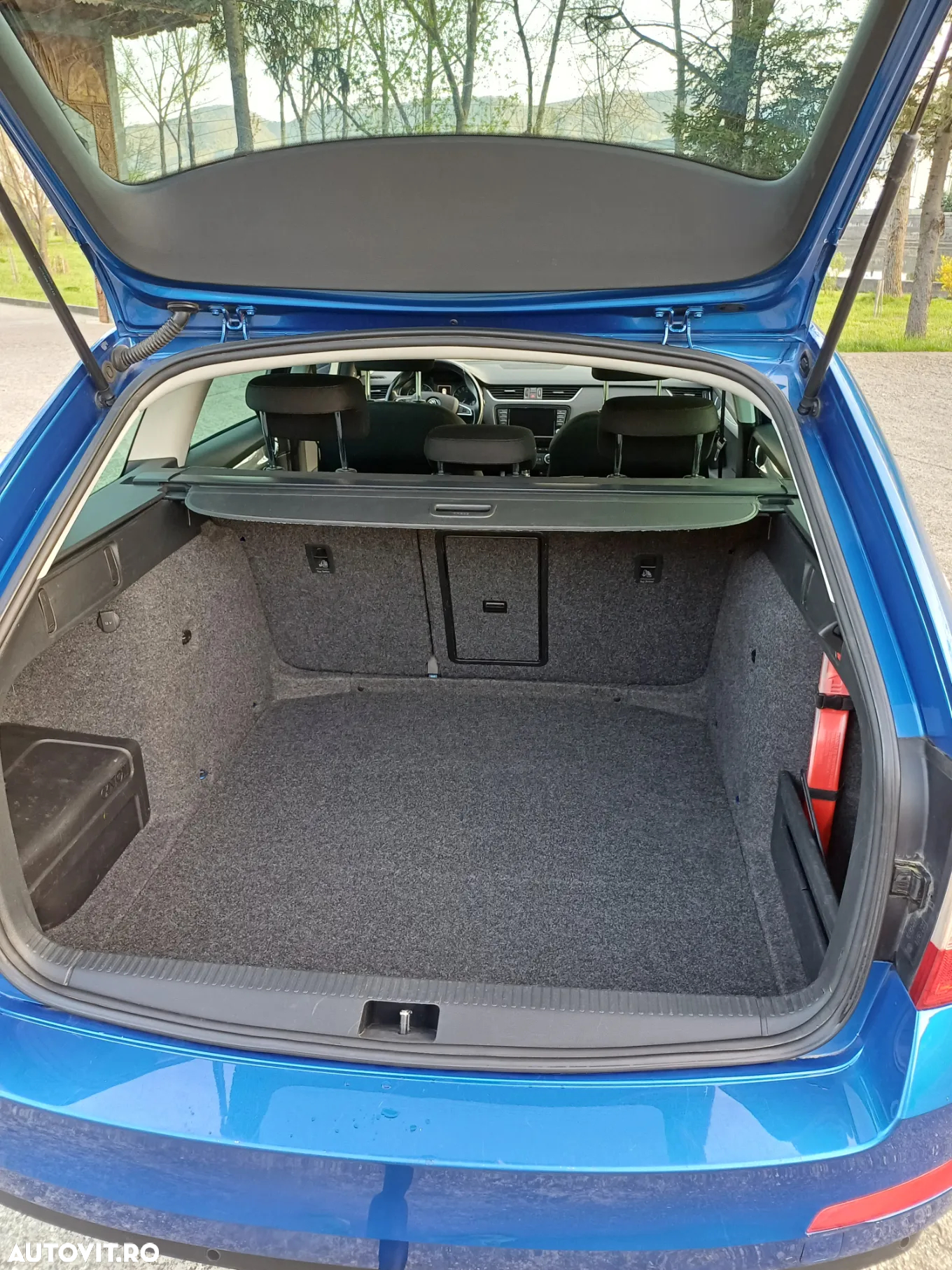Skoda Octavia Combi Diesel 2.0 TDI Style - 32