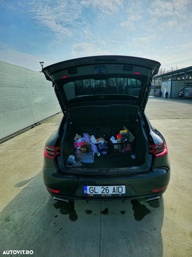 Porsche Macan - 8