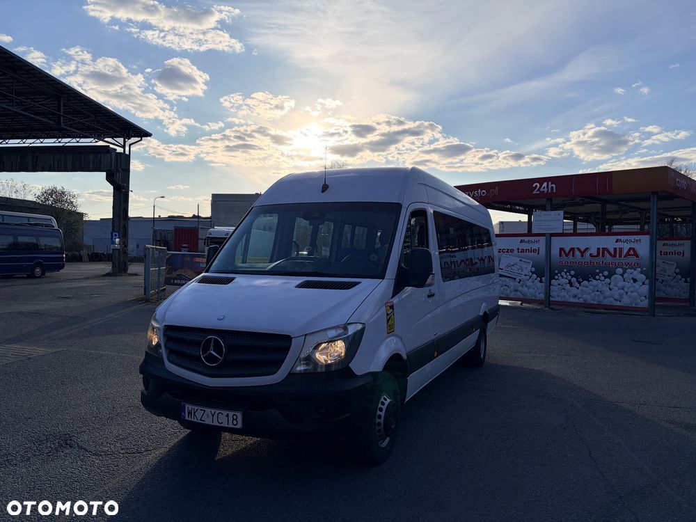 Mercedes-Benz 513 - 2