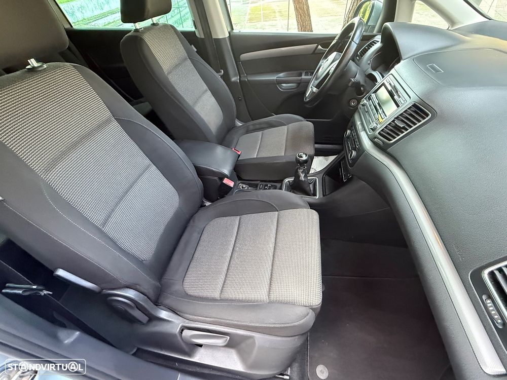 VW Sharan 2.0 TDi Confortline - 8
