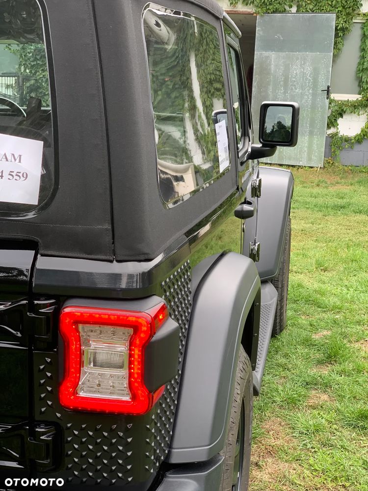 Jeep Wrangler - 7
