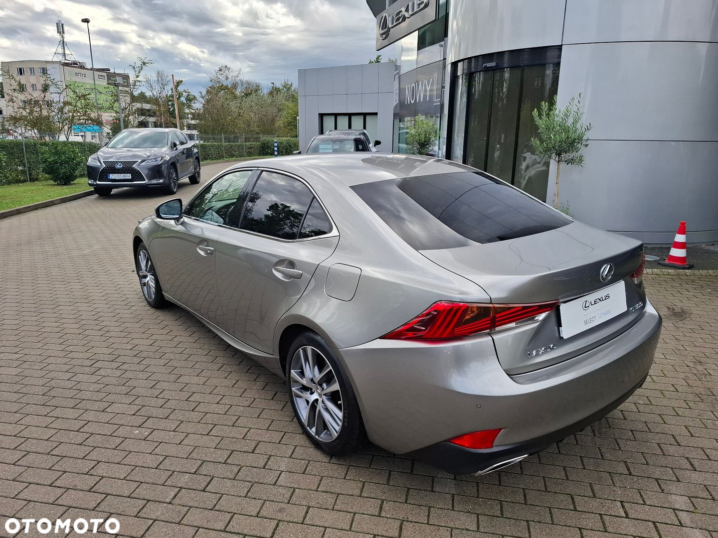 Lexus IS 200t Elegance - 3