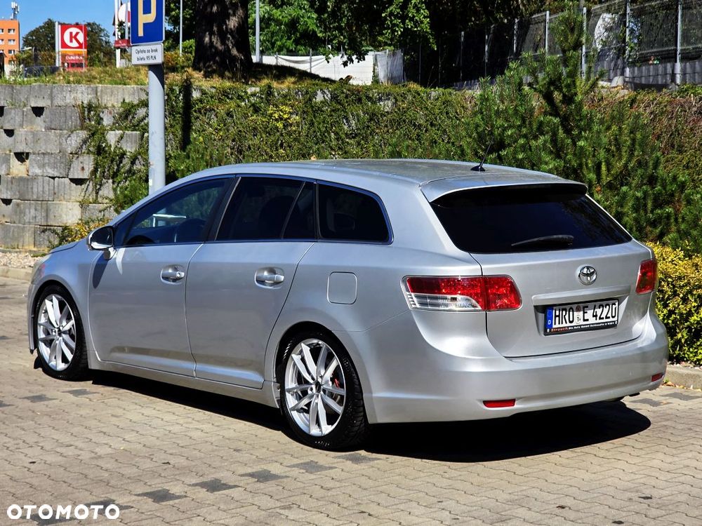 Toyota Avensis 2.0 Sol NAVI MS - 4