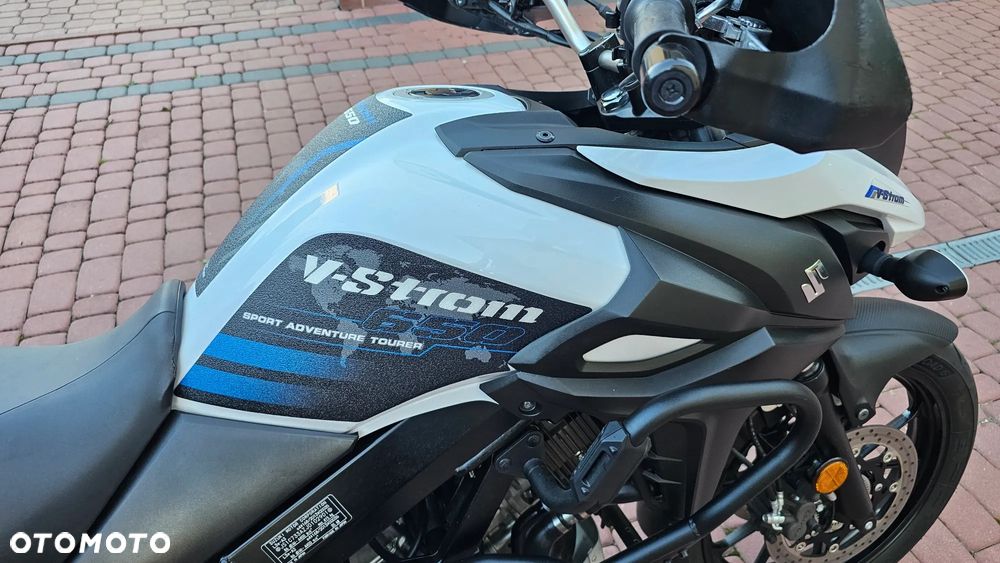 Suzuki V-STROM - 30