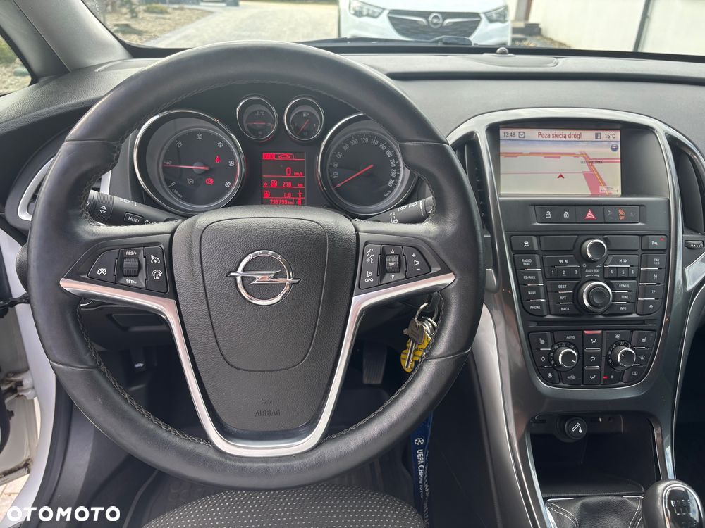 Opel Astra 2.0 CDTI Exklusiv - 8