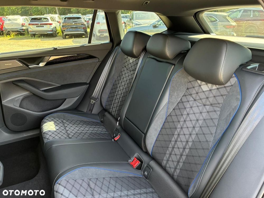 Volkswagen Passat Variant - 7