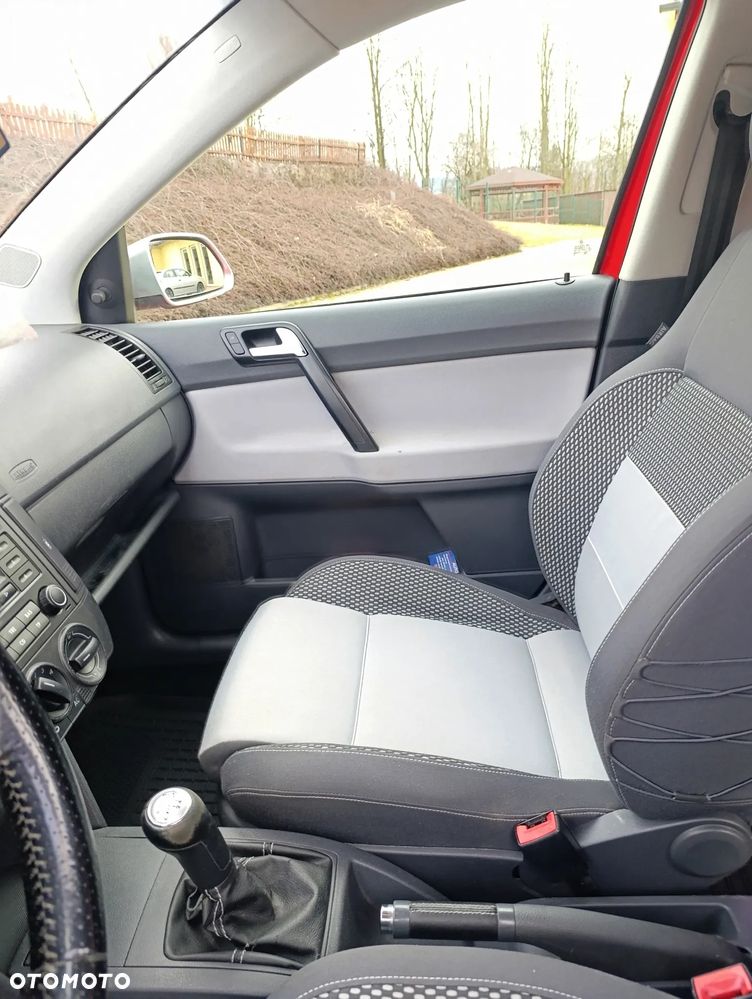 Volkswagen Polo Cross - 10