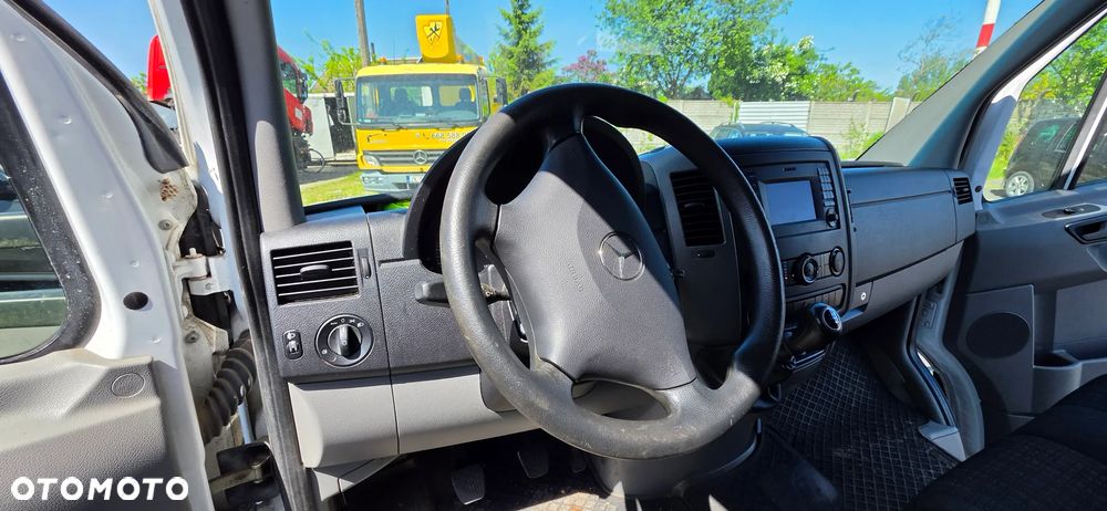 Mercedes-Benz SPRINTER - 10