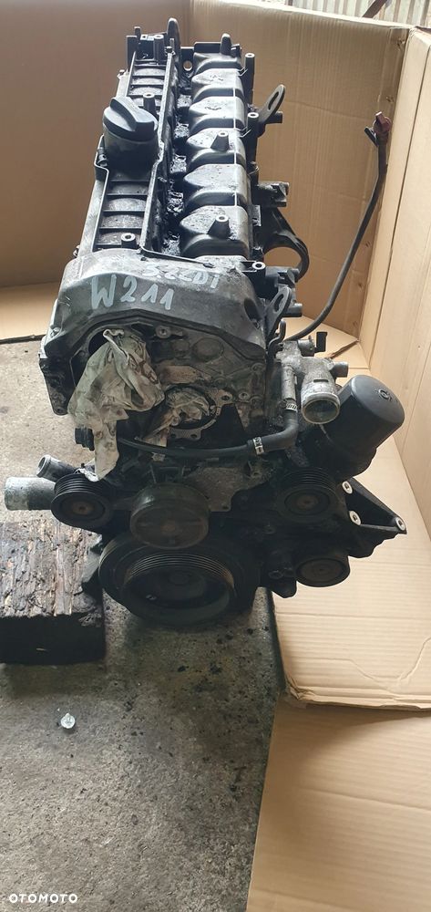 Silnik słupek blok silnika Mercedes E-Klasa W211 3.2 CDI 648961 - 3