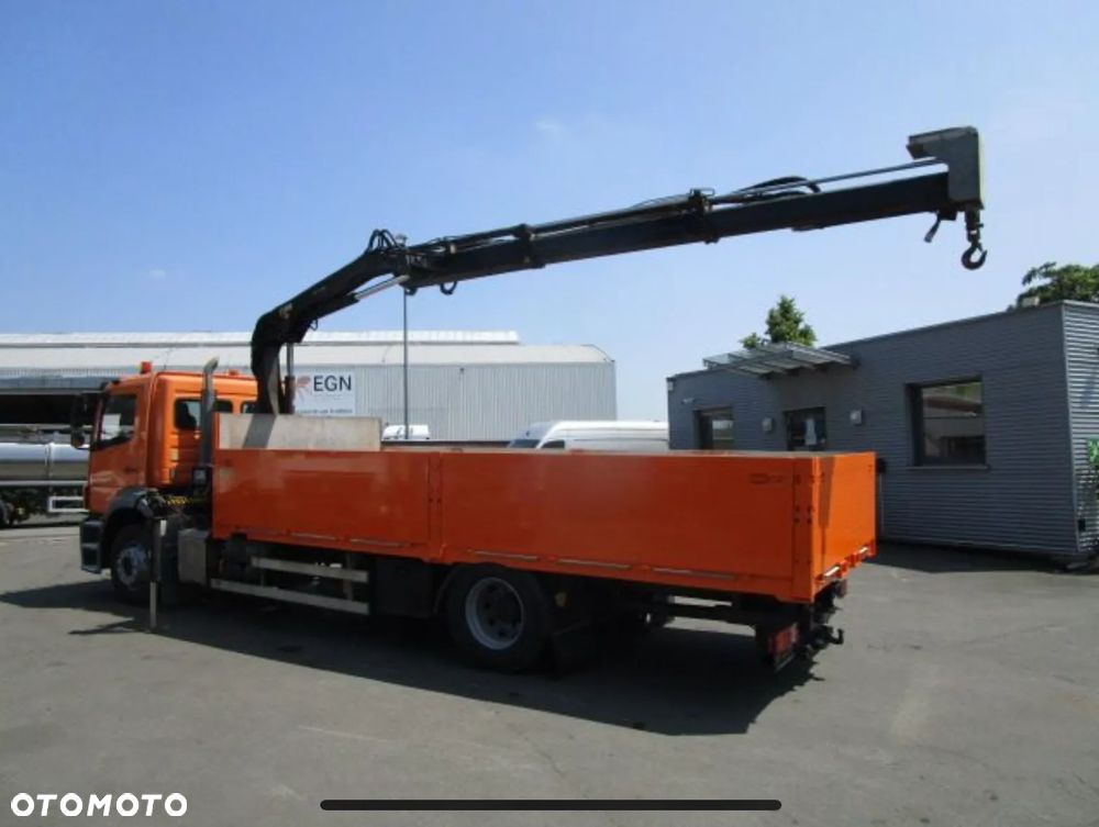 Mercedes-Benz 1833L - 9