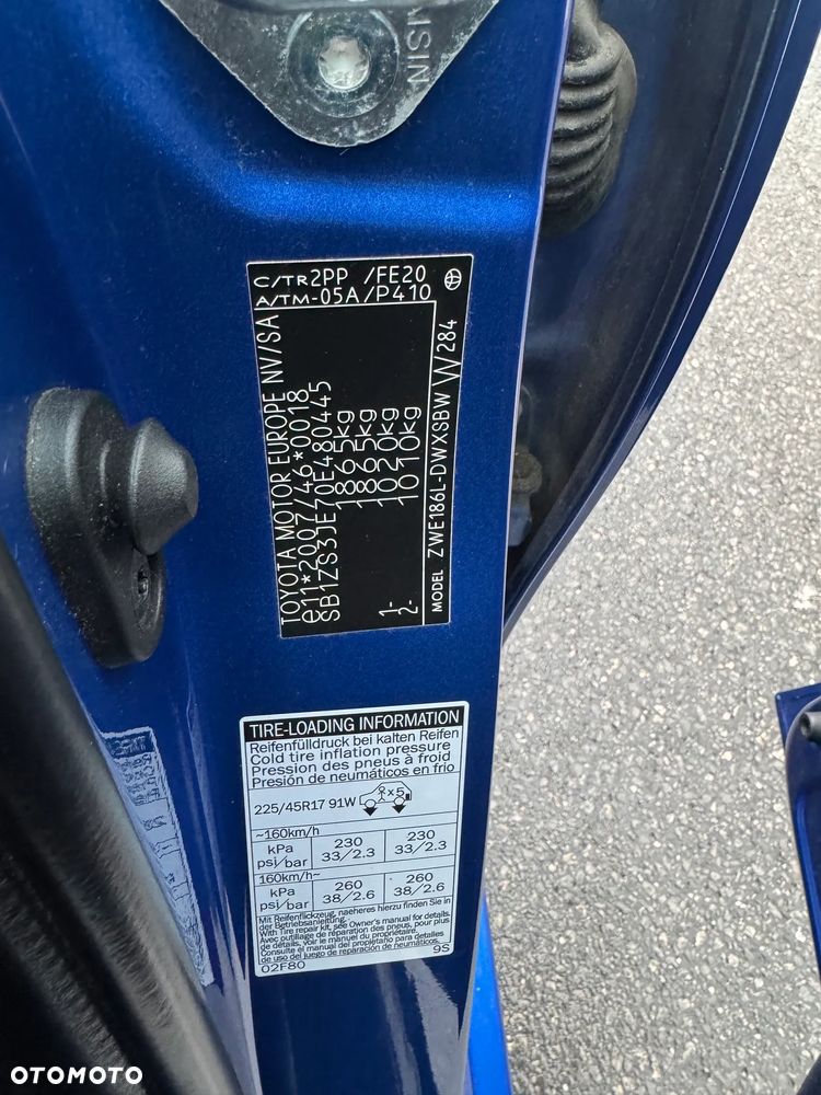 Toyota Auris - 12