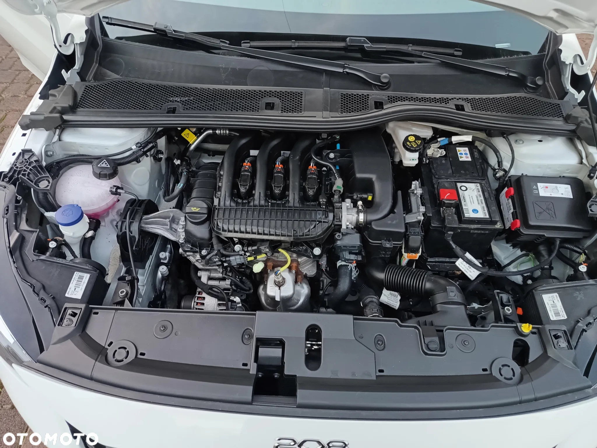 Peugeot 208 - 9