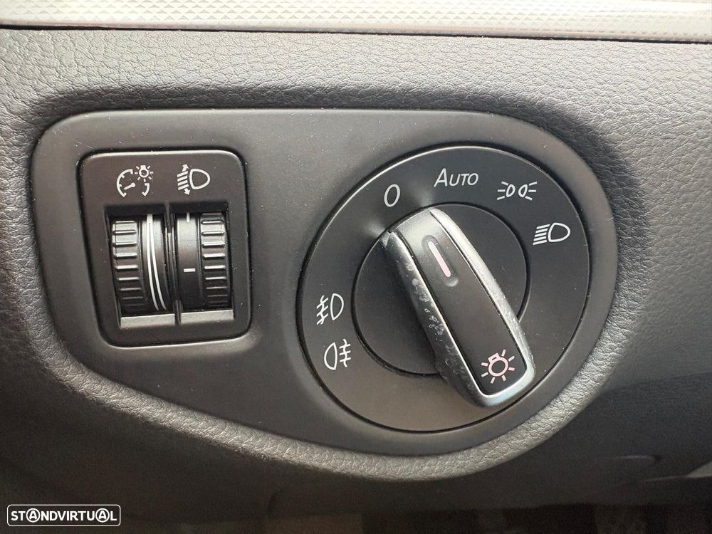 VW Sharan 2.0 TDI Confortline - 15