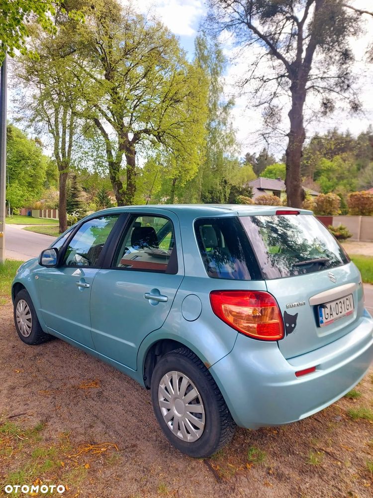 Suzuki SX4 1.6 GLX / Comfort - 2